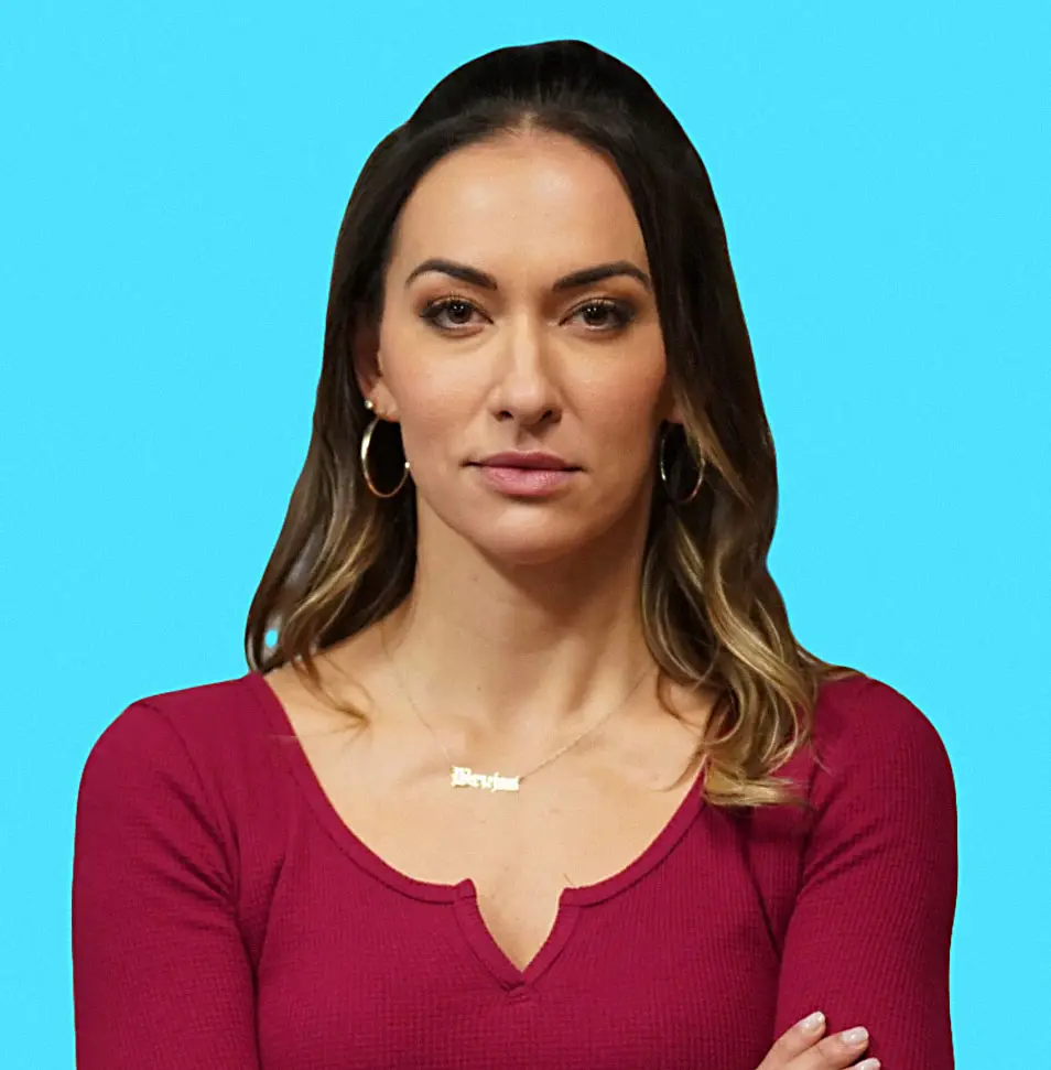 Photo of Nat, played by Tasya Teles